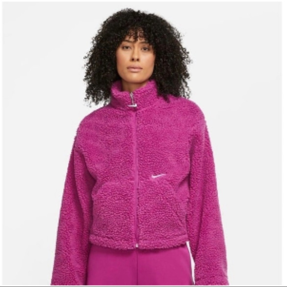 Nike Sportswear Fleece Sherpa Oversized Jacket in Fuchsia